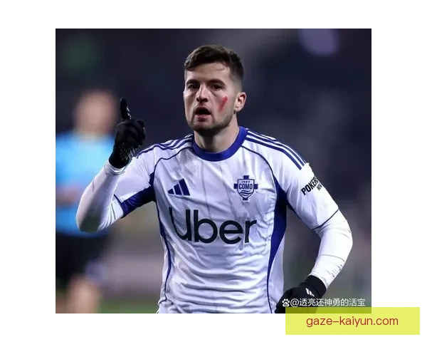 利兹联最新动态解析球队转会与赛季表现全景报道